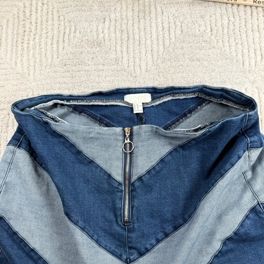 Forever 21 Denim Mini Skirt Womensy 3X Blue Chevron Patchwork y2K Edgy Retro